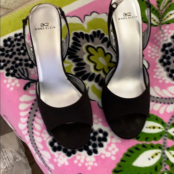 Shoes - Picture 3 of 3